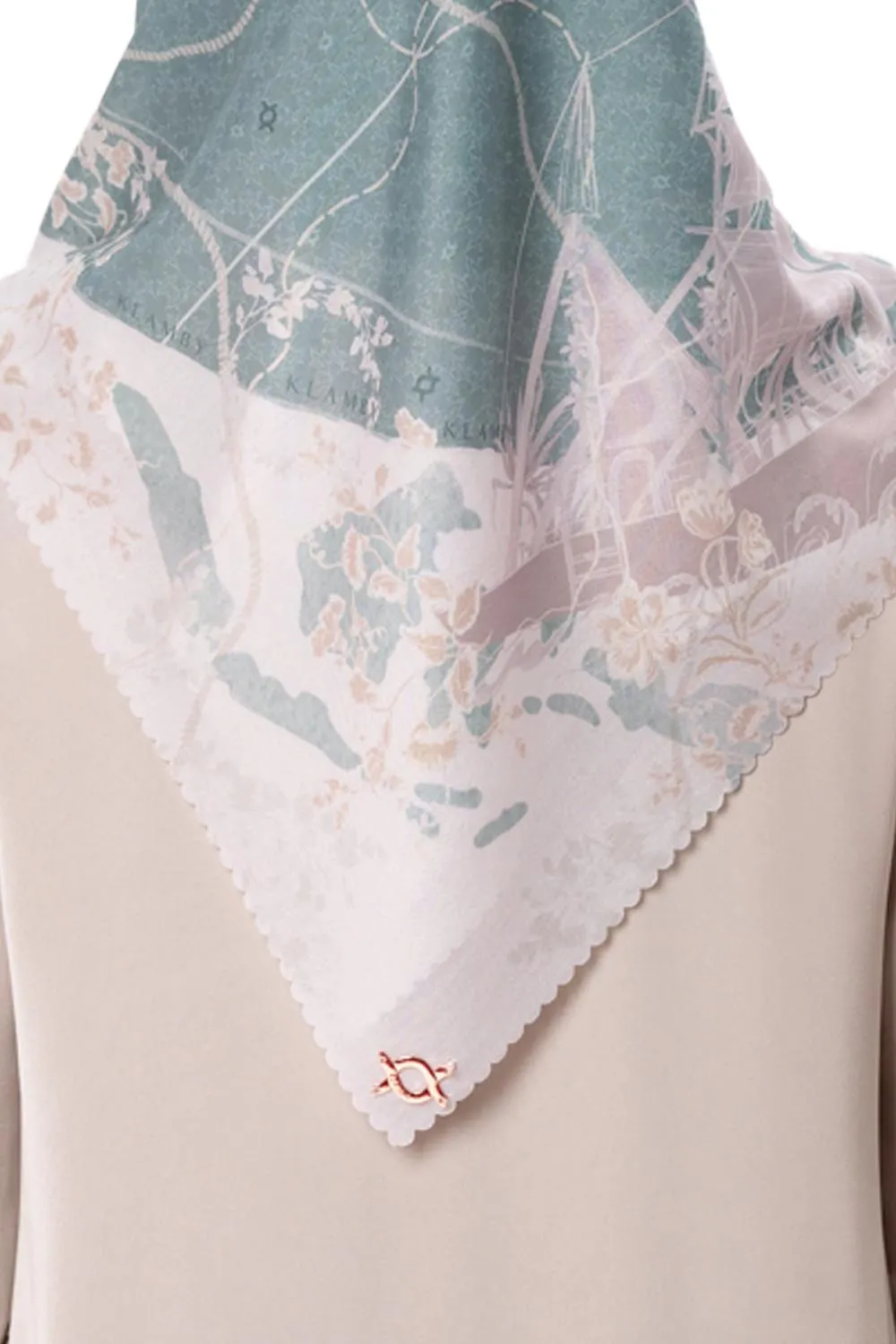 Archipelago Scarf (Minor) Tobacco Leaves