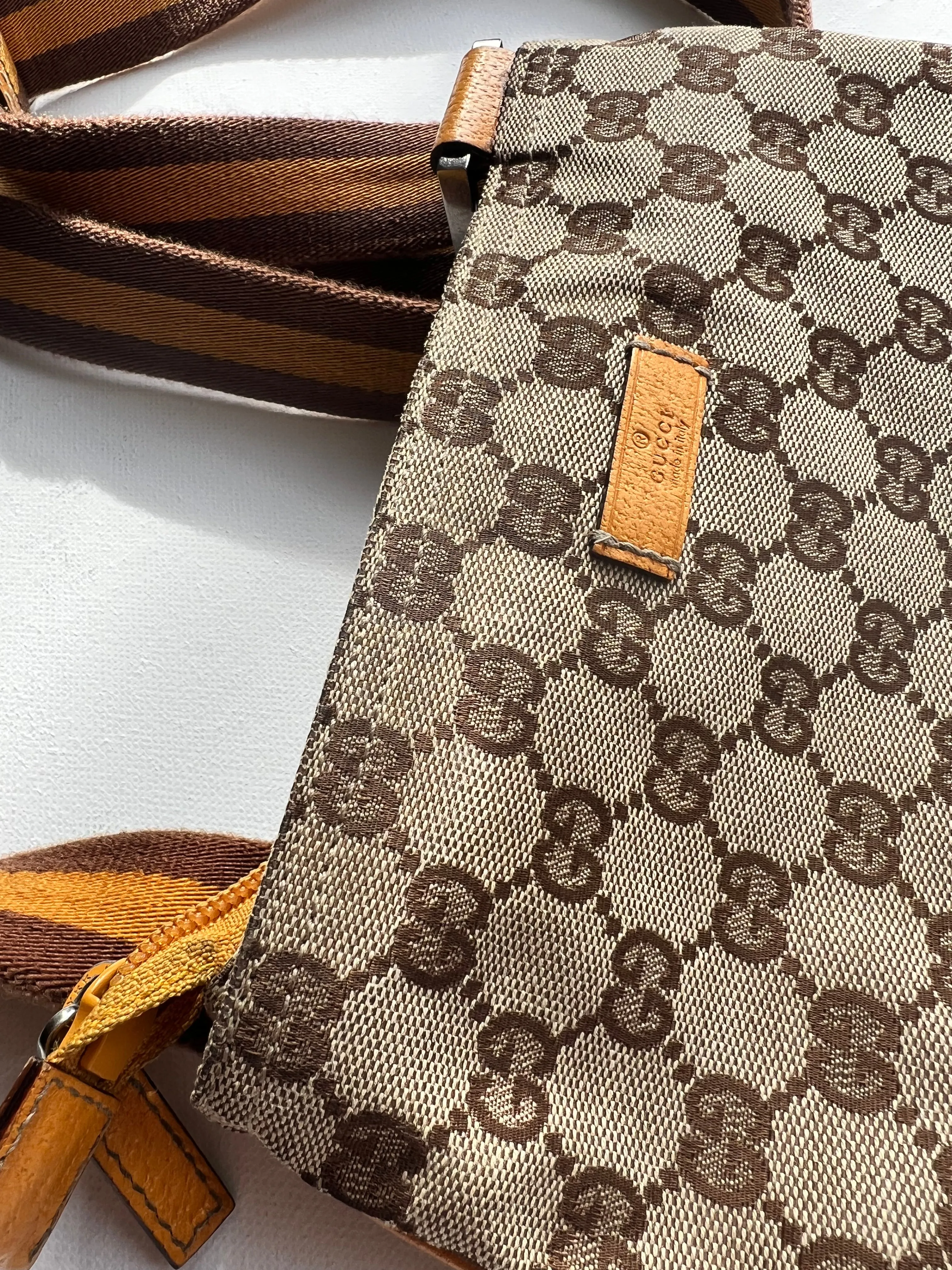 Gucci GG Sherry Canvas Messenger Bag
