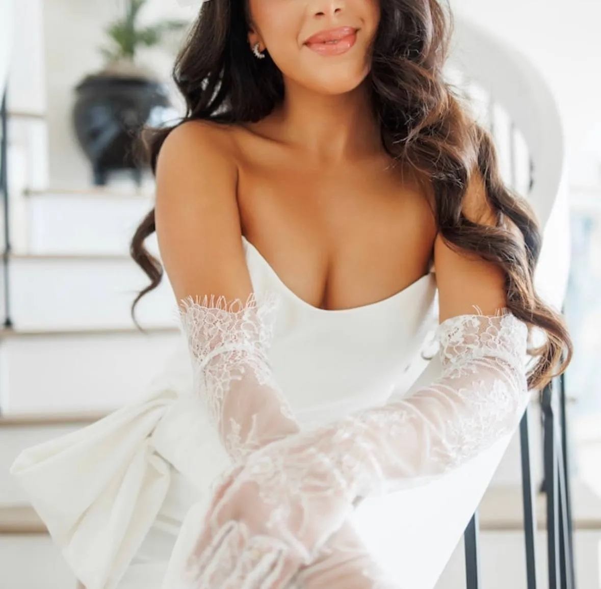 Long Fingerless Lace Gloves