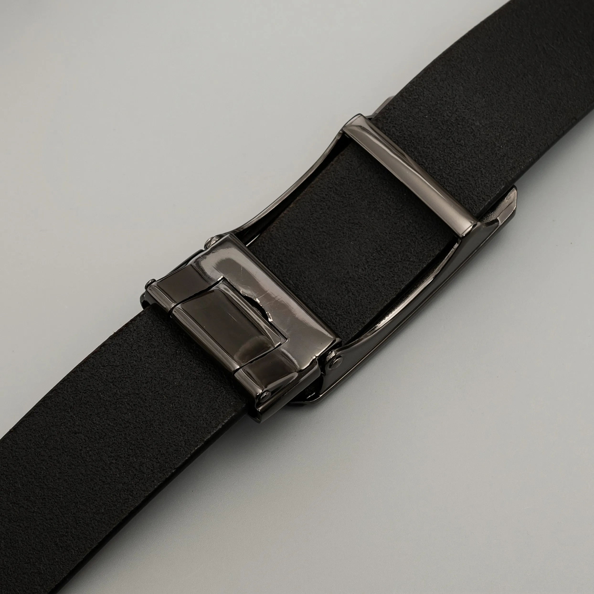 Retro  Classic  Genuine Leather Autolock  No Hole Belt