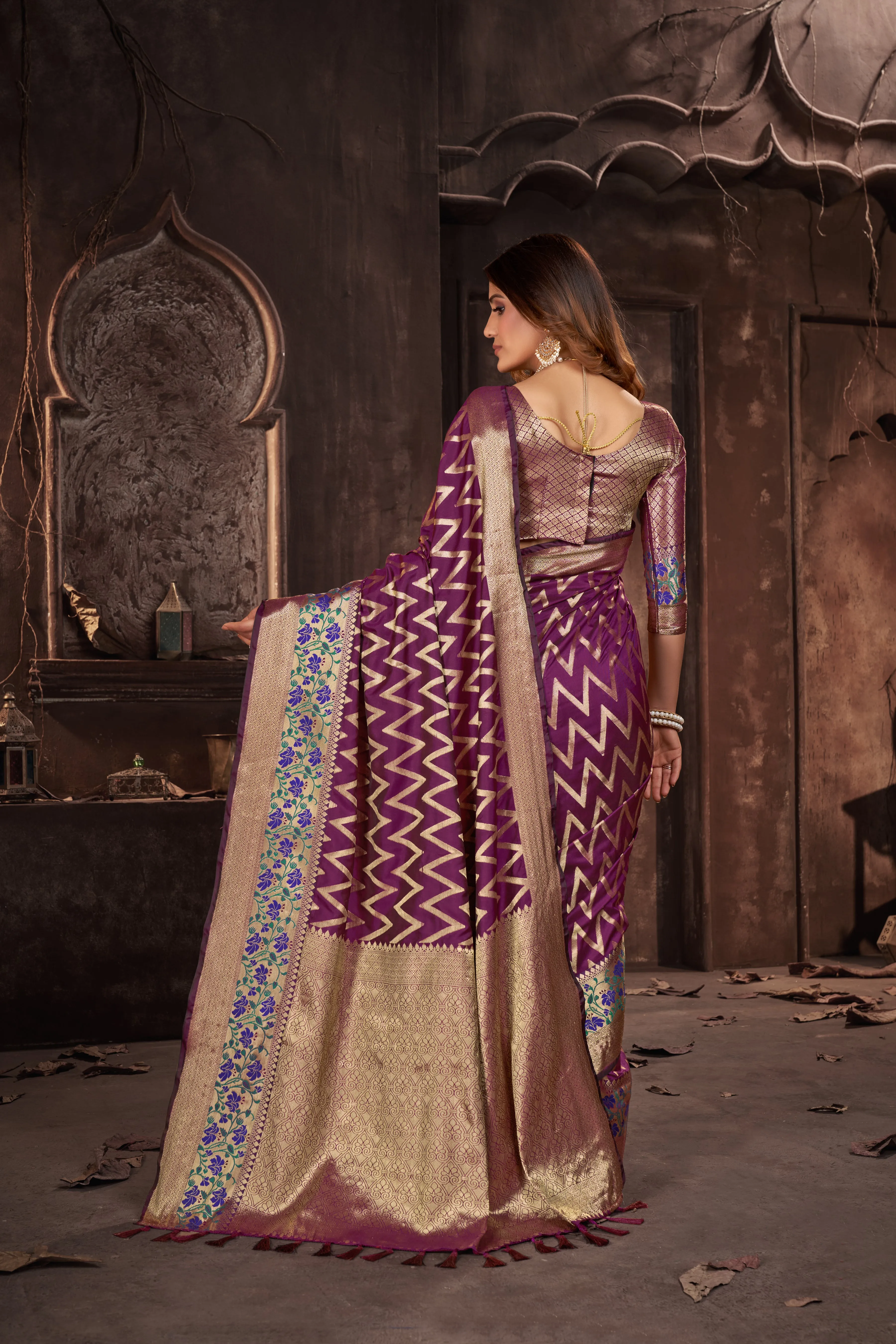 Women Party Wear Weaving Leherai Silk Purple colour Saree with Un-Stitched Blouse